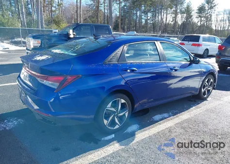 2023 Hyundai Elantra Sel z USA, uszkodzony, nr VIN 5NPLS4AG7PH098905